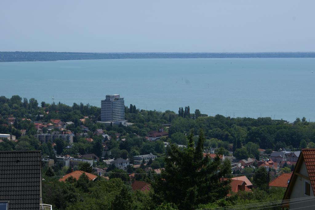 Hotel Sargarigo Apartman Haz Balatonalmádi Exterior foto